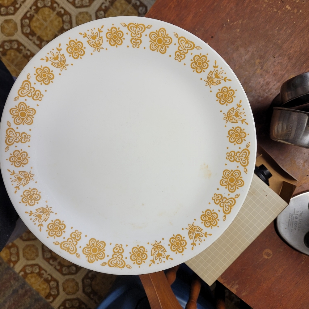 Complete set of Corelle By Corning